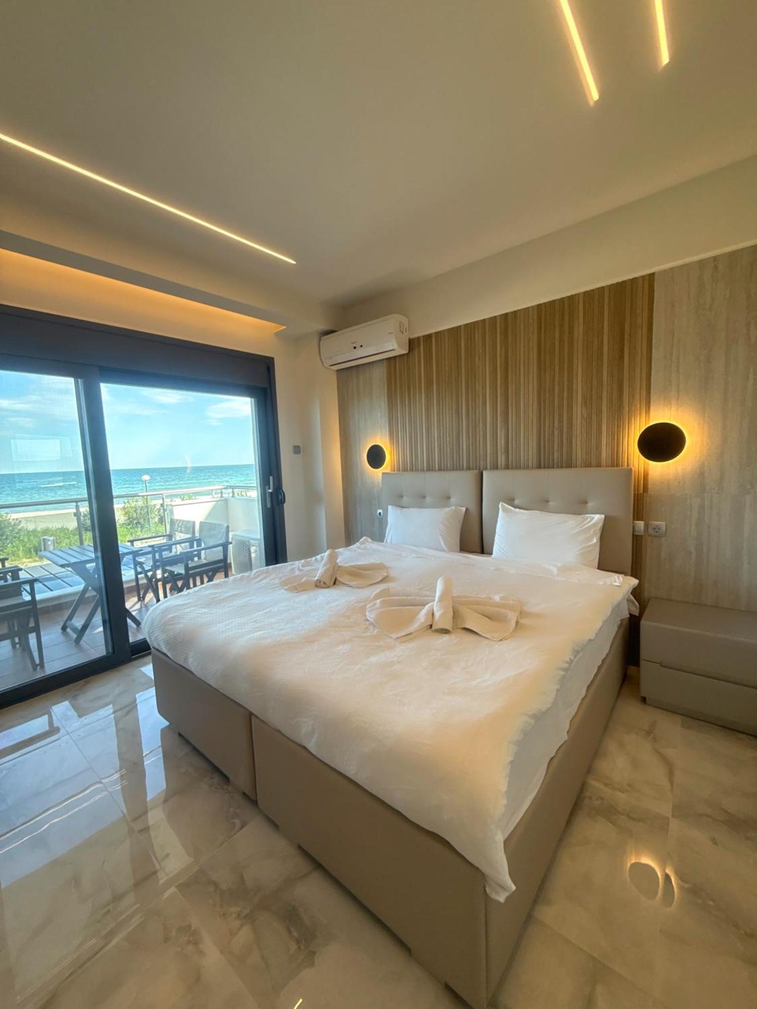 Aqua Mare Luxury Apartments Paralía Exterior foto